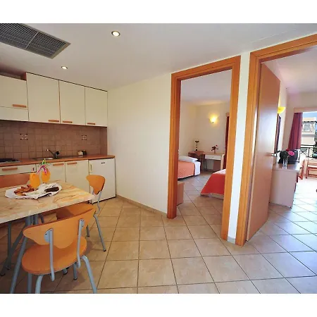 Aparthotel Thinalos 3*