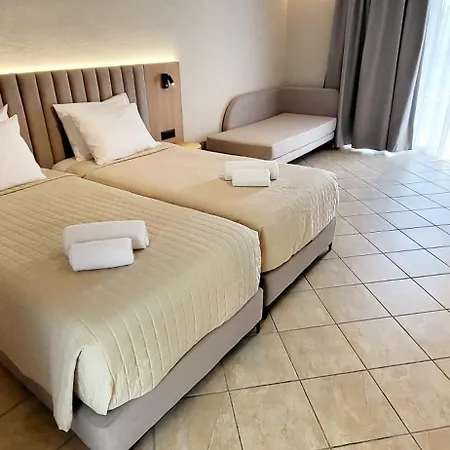 Thinalos Aparthotel Acharavi (Corfu)