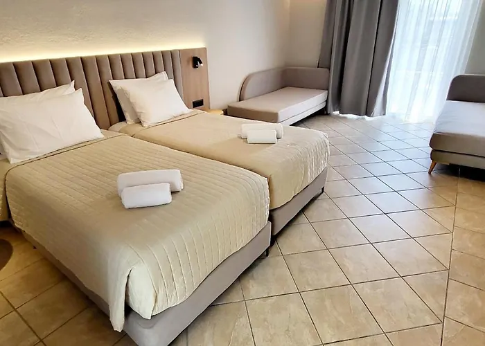 Thinalos Aparthotel Acharavi (Corfu)