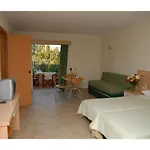 Thinalos 4* Acharavi (Corfu)